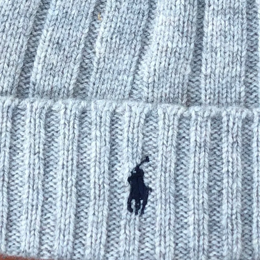 POLO Ralph Lauren Wool Cuffed Ribbed Beanie Cap NWT Grey - Picture 3 of 6